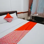 Oyo 1209 Tirtasari Nice Guesthouse
