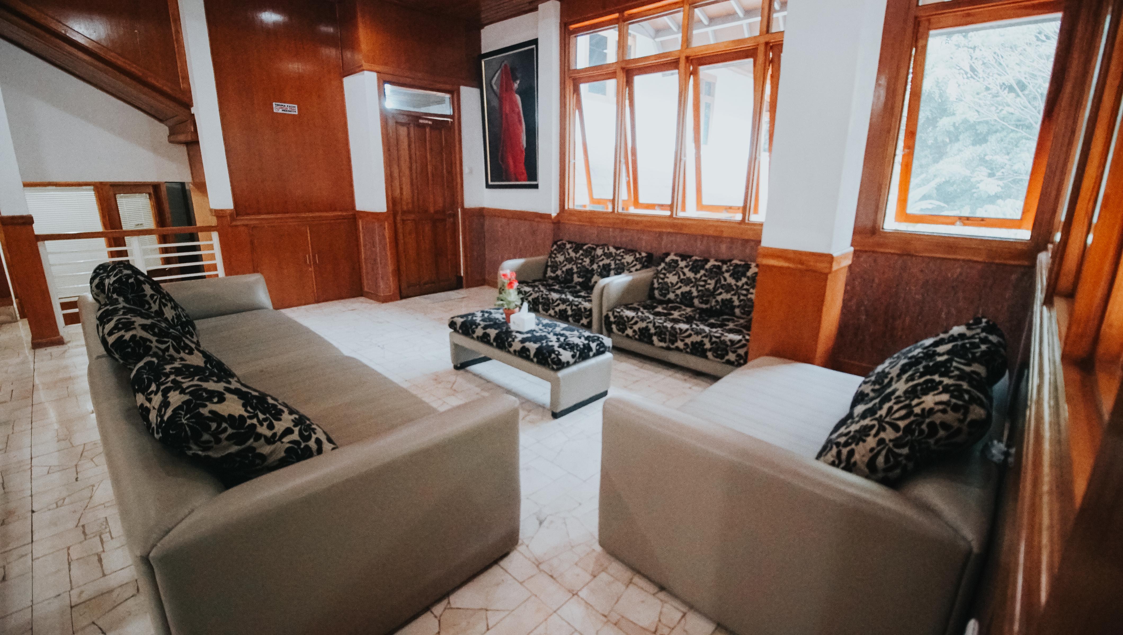 Oyo 1209 Tirtasari 2* Bandung