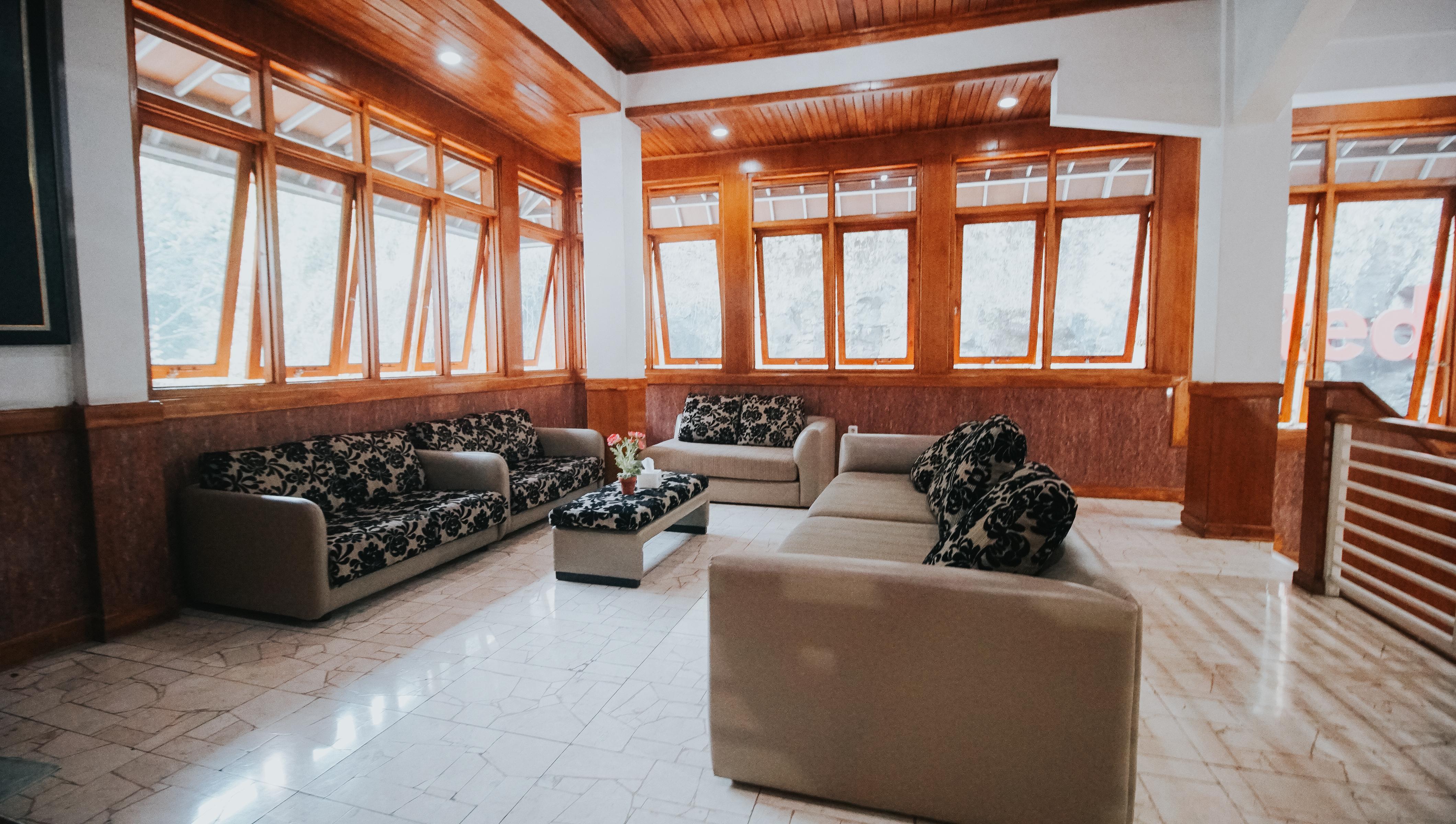 Hotel Oyo 1209 Tirtasari 2*